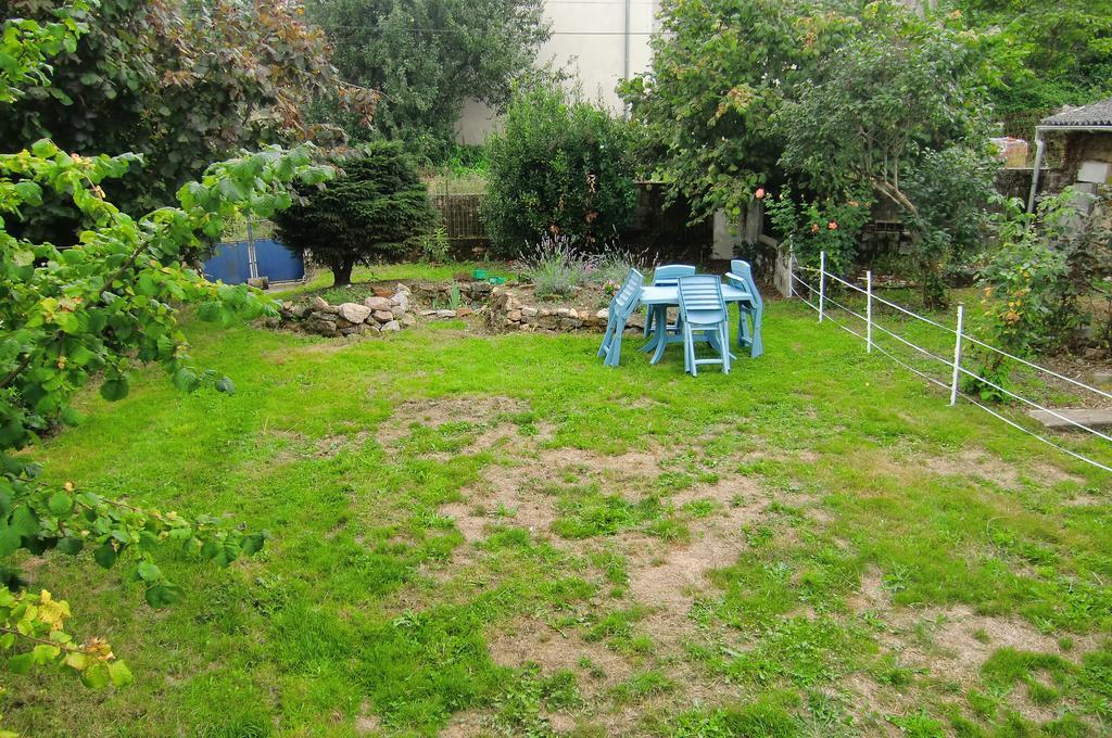 Gite Des Noisetiers Saint-Junien Exterior photo